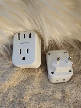 White Travel Plug Adapter with USB Ports